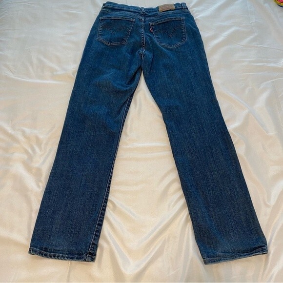 Levi's Straight Leg High Rise Jeans Medium Wash Sexy Fit Denim Size 4 - Picture 6 of 8